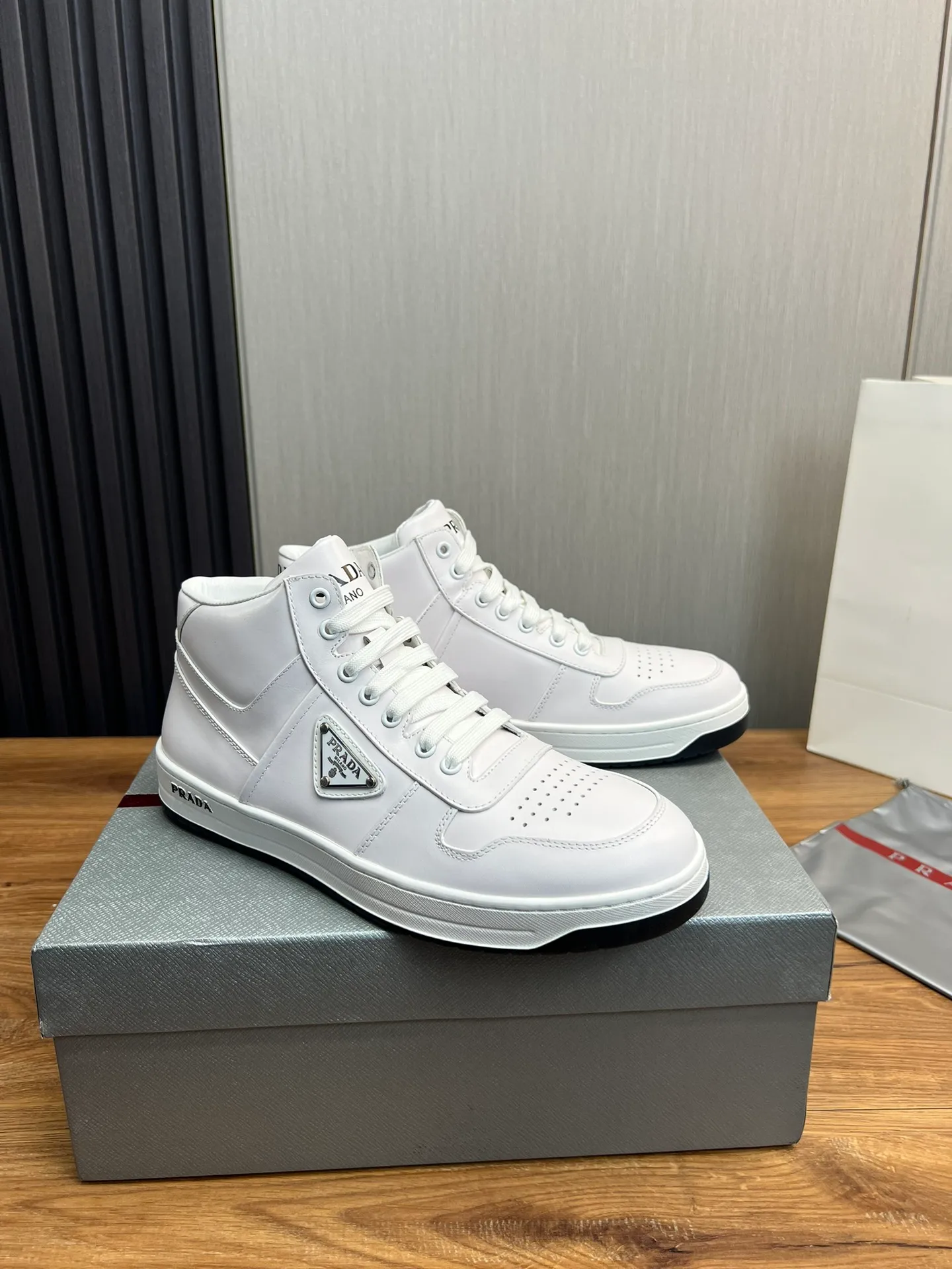 Men's shoes 💰620💰 [PRADA] Autumn and winter hot sale 🔥High quality shipment ✔️Original cowhide + cowhide lining, 1🆚1 replica, original sole, 38-45 (45 customized, non-refundable)
